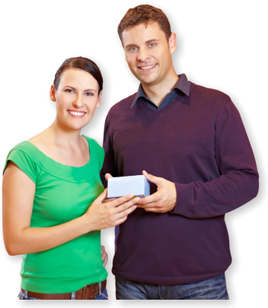 couple customers holding a box medicine